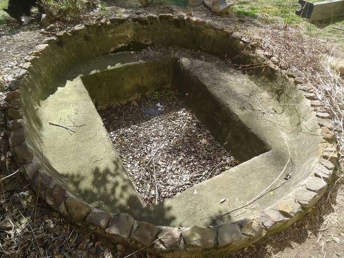 Landscaping | Restoring a Concrete Pond: Repairing Cracks, Parging